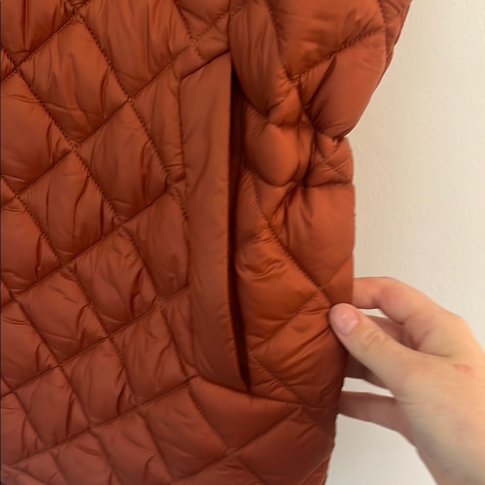Athleta Whisper Featherless Vest Sequoia Brown - Picture 10 of 10